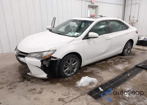 2016 Toyota Camry Se z USA, uszkodzony, nr VIN 4T1BF1FK1GU216055